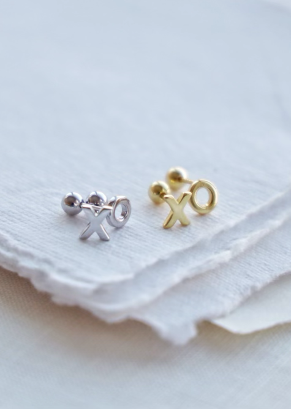 XO Stud Earrings – Honey Ice