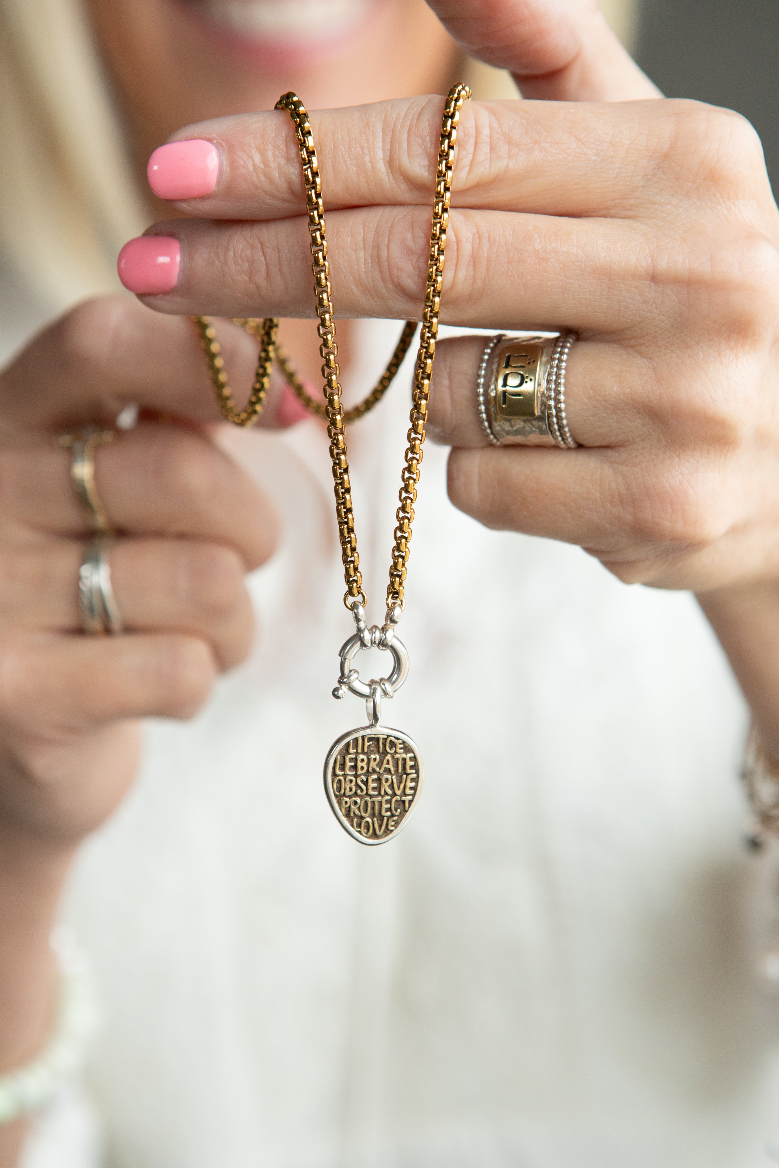 Elephant Necklace/Pendant – Honey + Ice